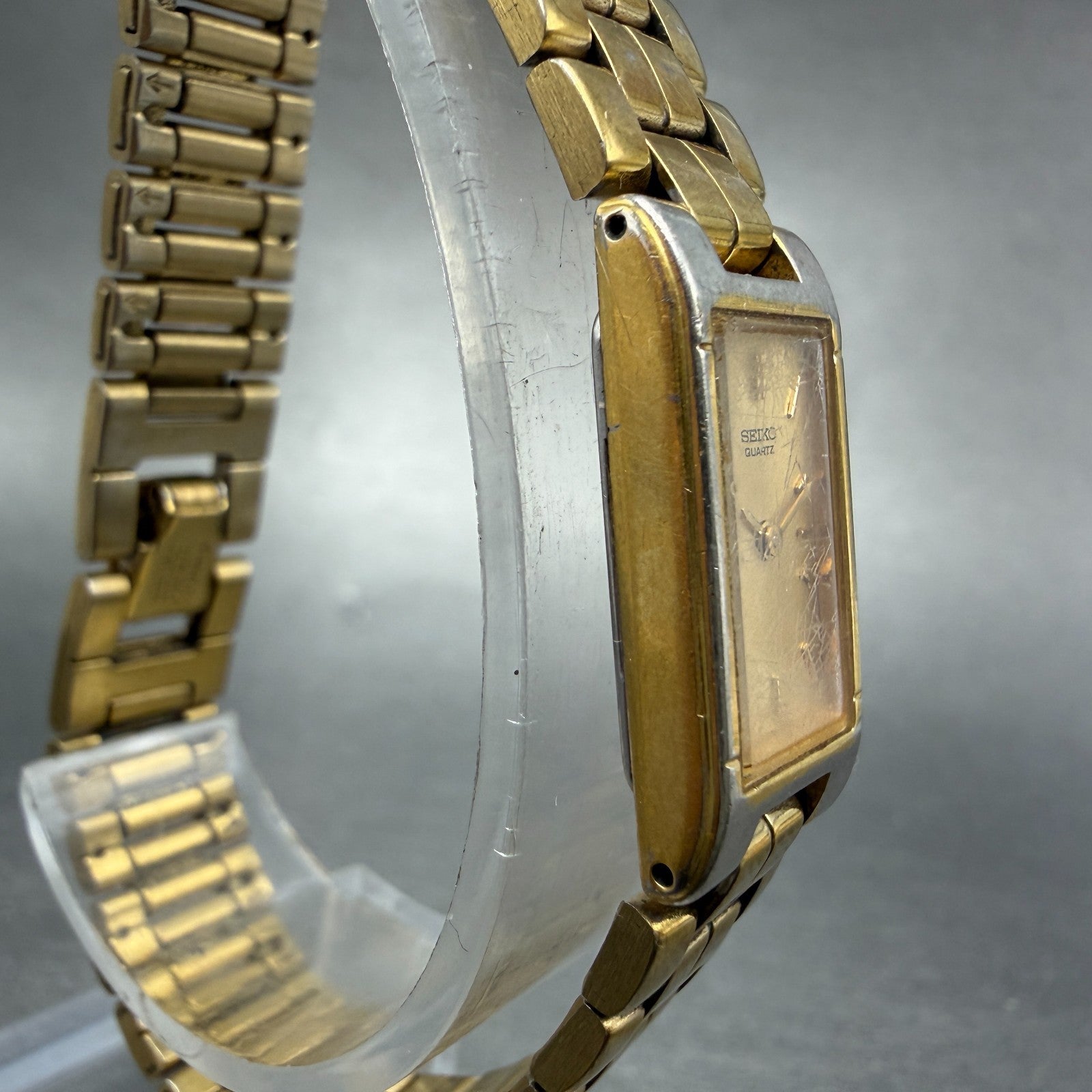 Seiko Tank Watch Women 13mm Champagne Dial Gold Tone 2E20-6590 New Battery VTG3
