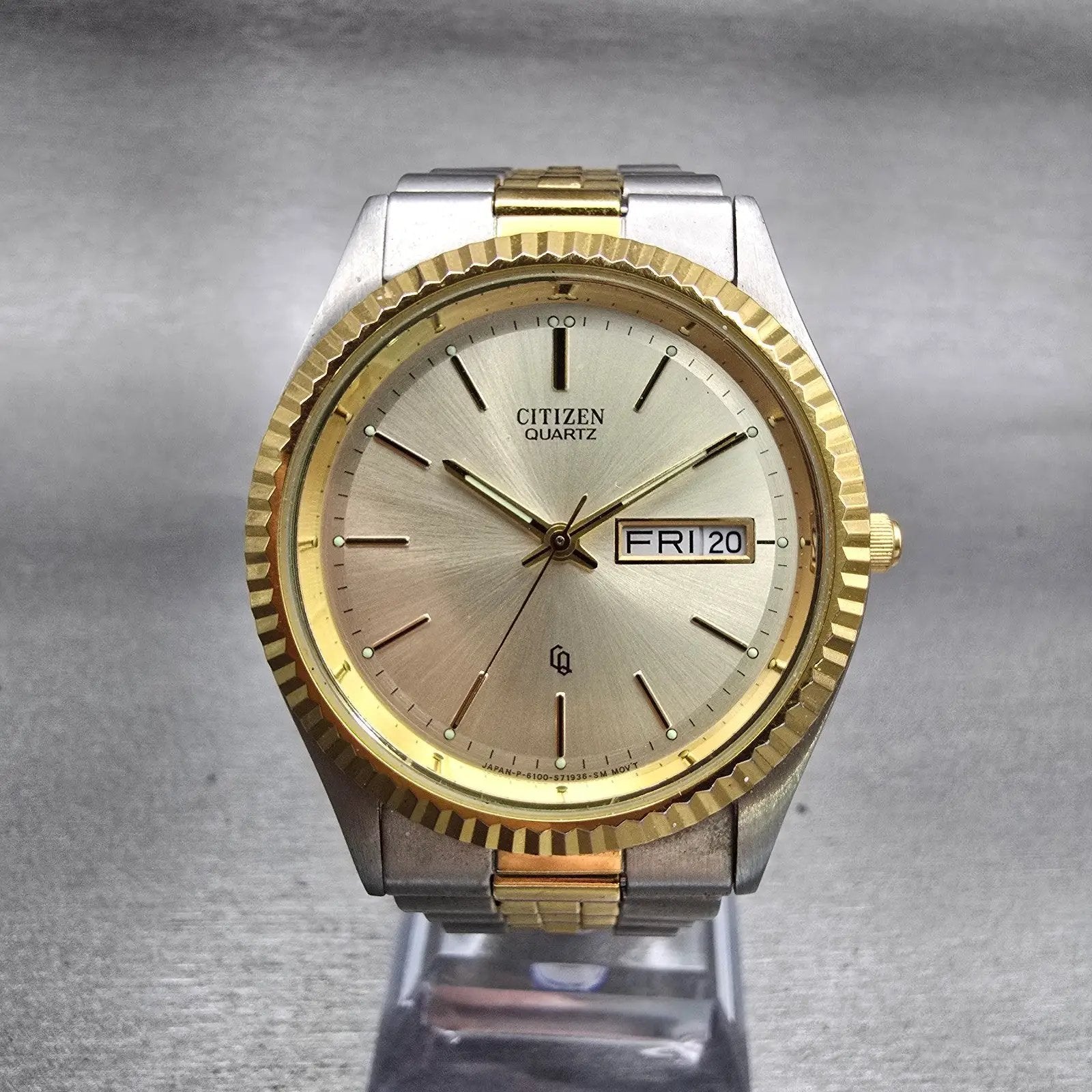 Citizen CQ Watch Men 35mm Champagne Dial Two Tone Daydate 6100-S26569 New Batt0