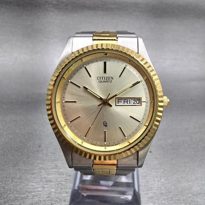 Citizen CQ Watch Men 35mm Champagne Dial Two Tone Daydate 6100-S26569 New Batt0