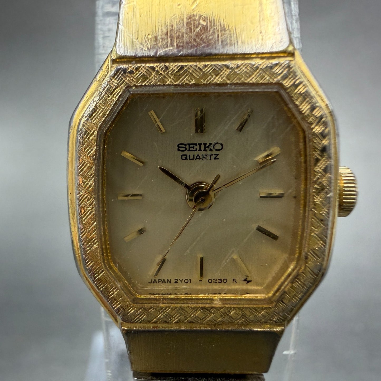 Seiko Watch Women 16mm Champagne Dial Gold Tone Octagon 2Y01-5059 New Battery KI1