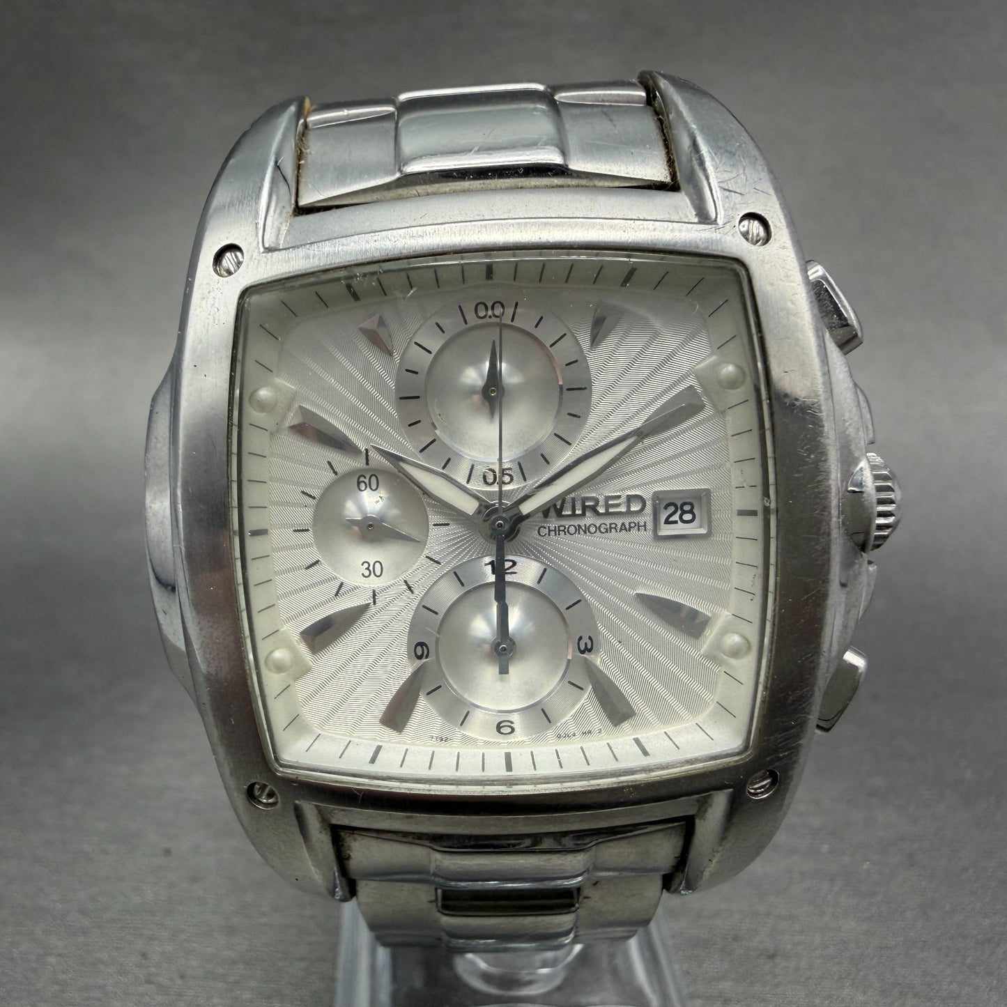 Seiko Wired Chronograph Watch Men 43mm White Dial Silver Tone Date New Battery0