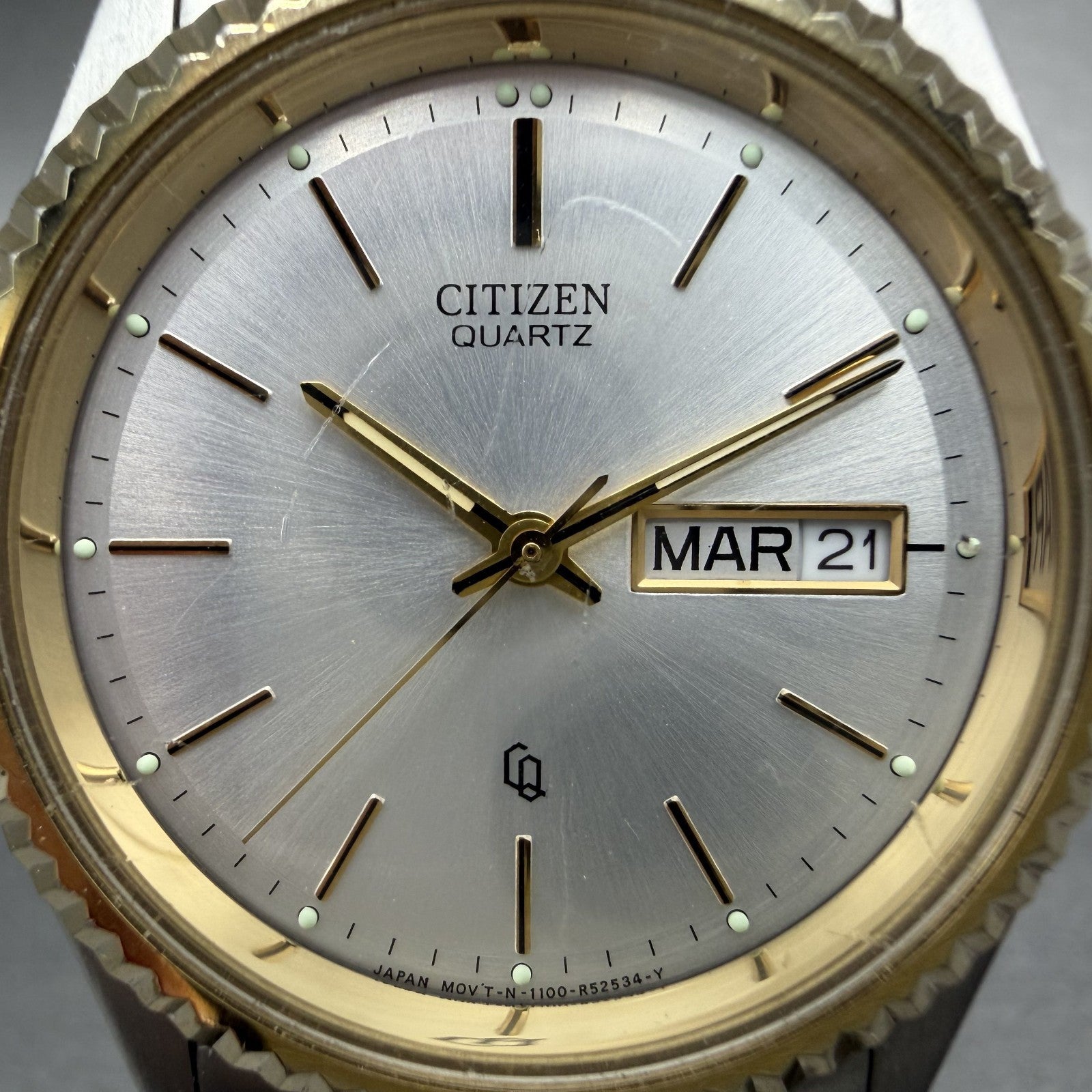 Citizen CQ President Watch Men 36mm Silver Dial Two Tone Daydate Round New batt1