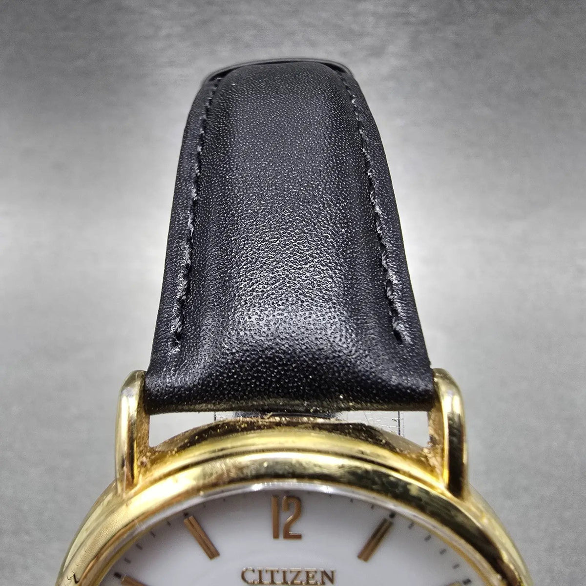 Citizen Eco-Drive Watch Men 36mm White Dial Gold Daydate E101-S015588 Runs JP5