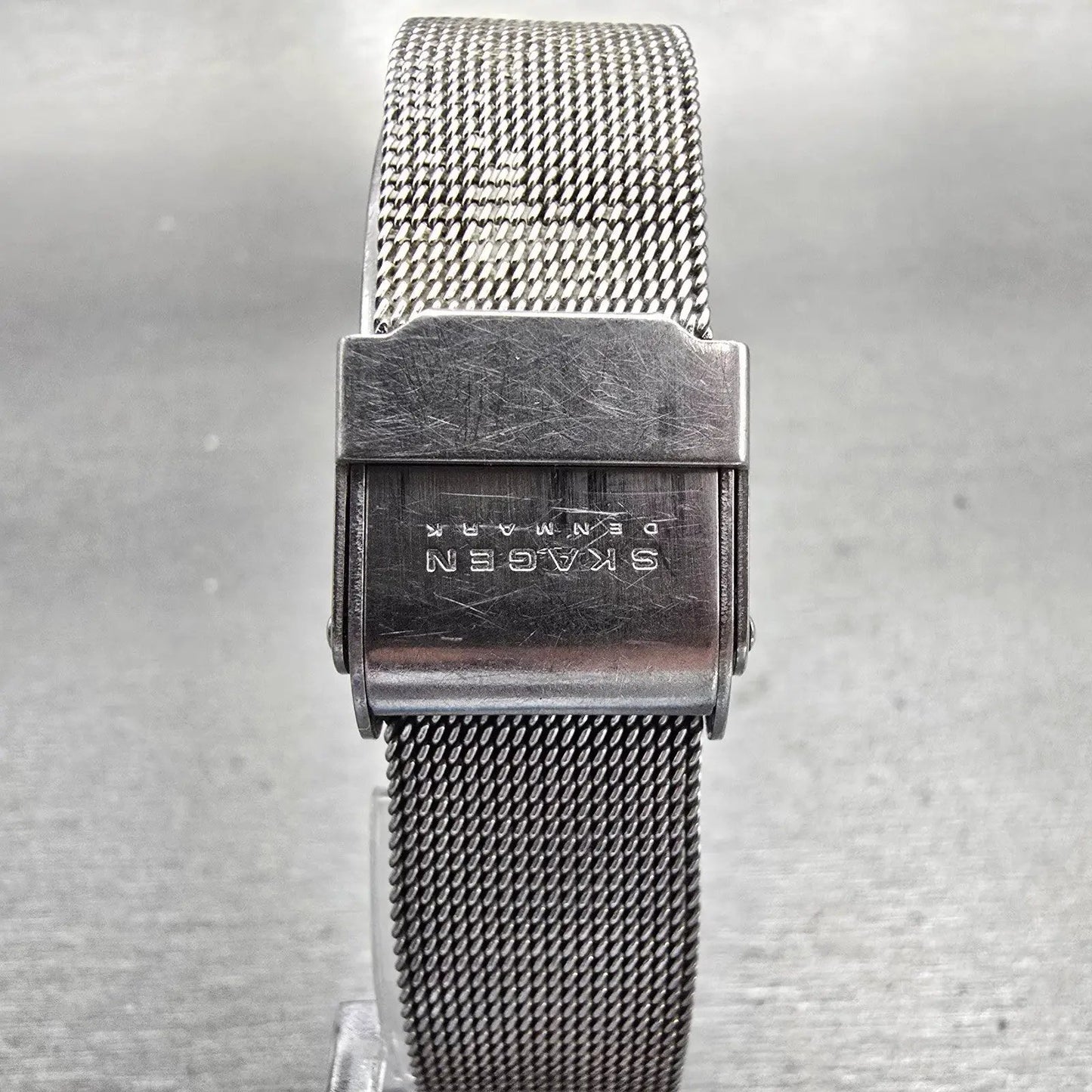 Skagen Denmark Watch Women 24mm MOP Dial Silver Tone Round 233XSSS New Battery7