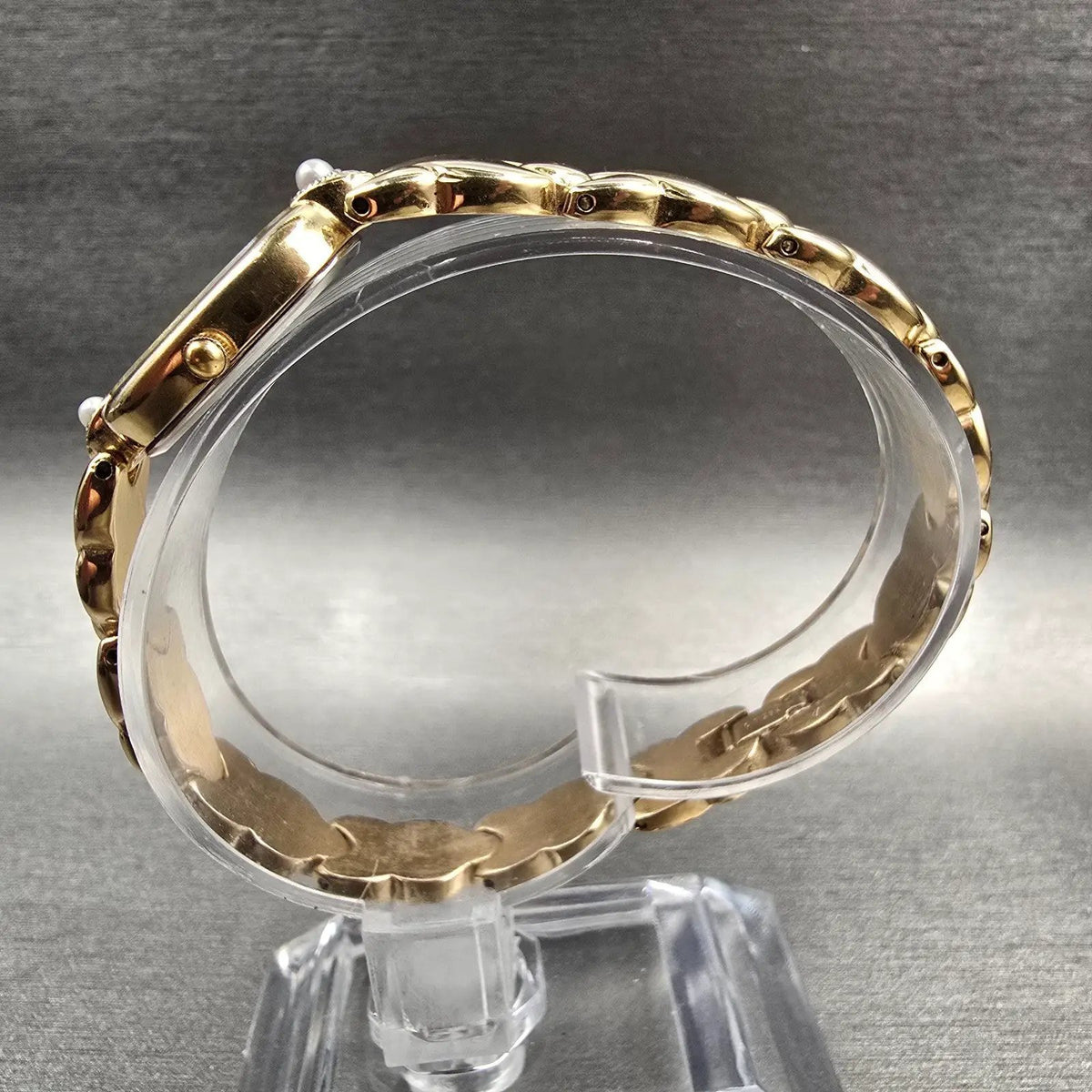 Citizen Elegance Watch Women 14mm MOP Dial Gold Tone Oval 5421-F43542 New Batt6