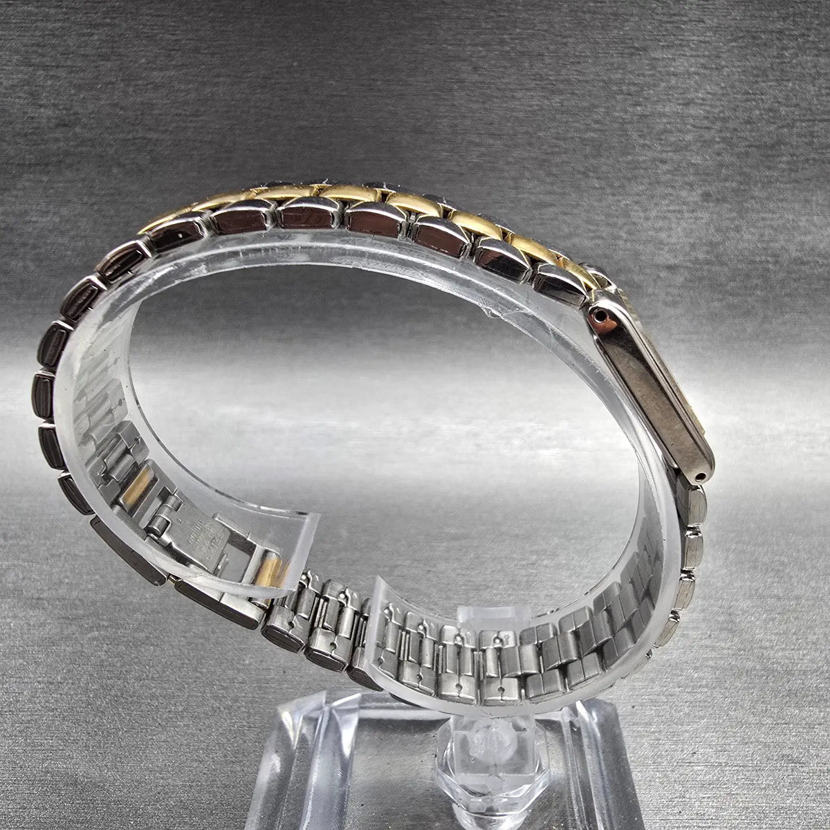 Seiko Watch Women 14mm Champagne Dial Two Tone Rectangle 1F20-5D30 New Battery8