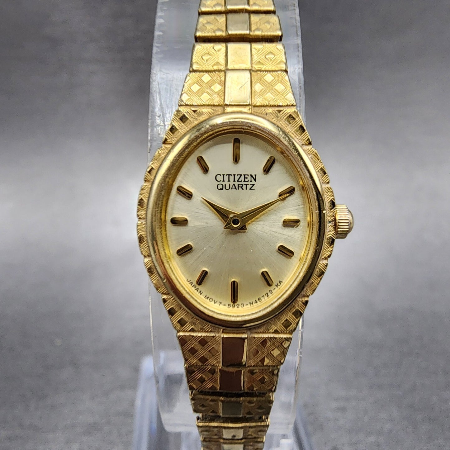 Citizen Watch Women 17mm Champagne Dial Gold Tone Oval 5920S056331 New Battery0