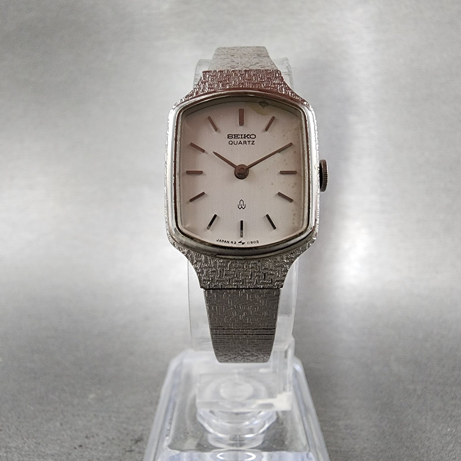 Seiko Tank Watch Women 19mm Silver Dial Silver Tone 435010 New Battery5