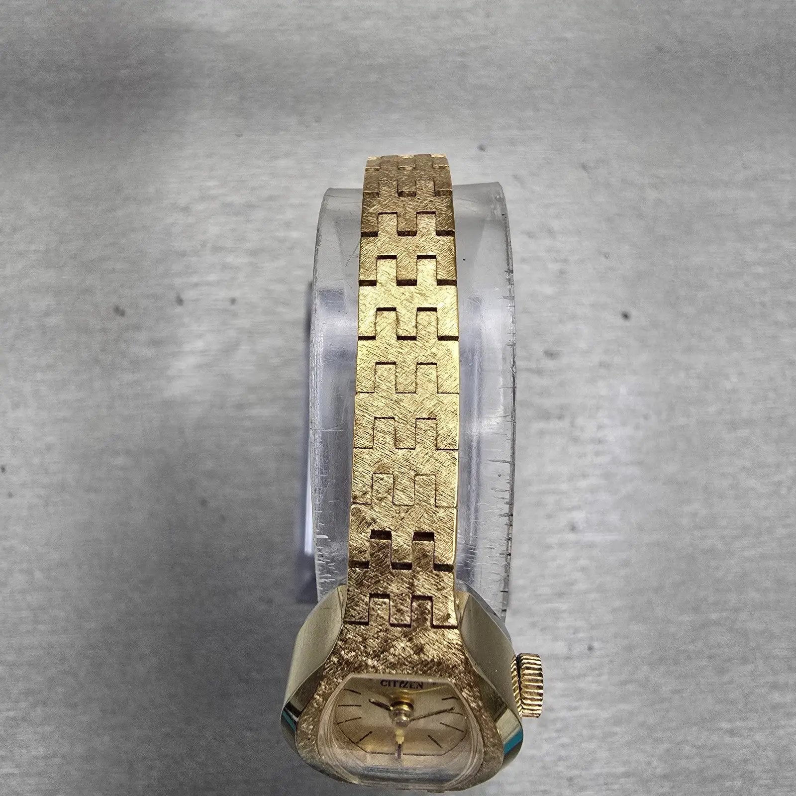 Citizen Watch Women 18mm Gold Dial Gold Tone Oval 4-152921 Manual Wind Works VTG4