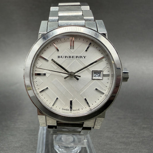 Burberry Watch Women 35mm Silver Dial Silver Tone Date Round BU9144 New Battery0