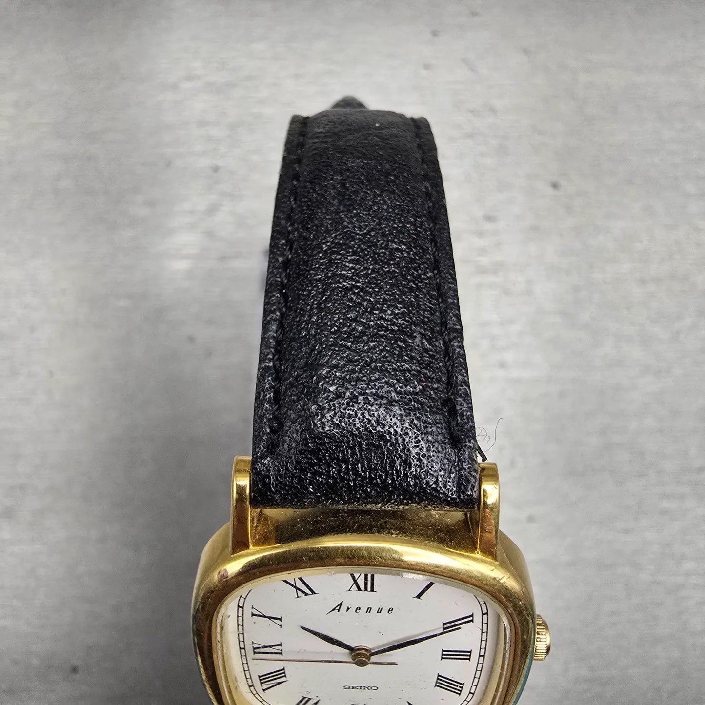 Seiko Avenue Watch Men 28mm White Dial Gold Tone Oval 5P31-5090 New Battery4