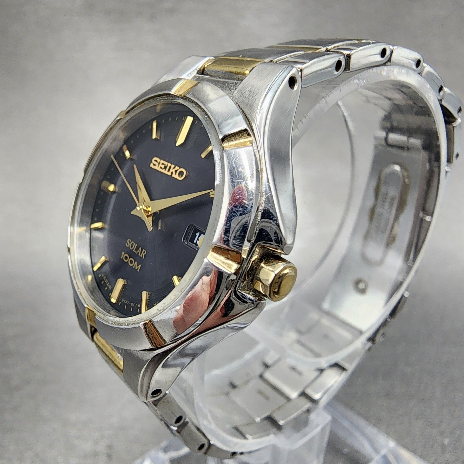 Seiko Solar Watch Women 27mm Black Dial Two Tone Date Round V1370CH0 Works2