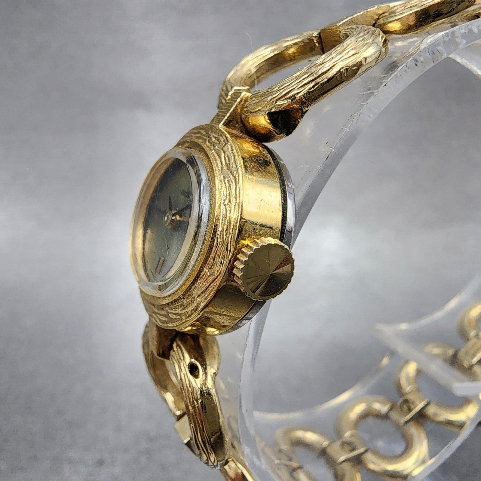 Seiko Watch Women 20mm Champagne Dial Gold Tone Manual Wind Round 117510 Runs2