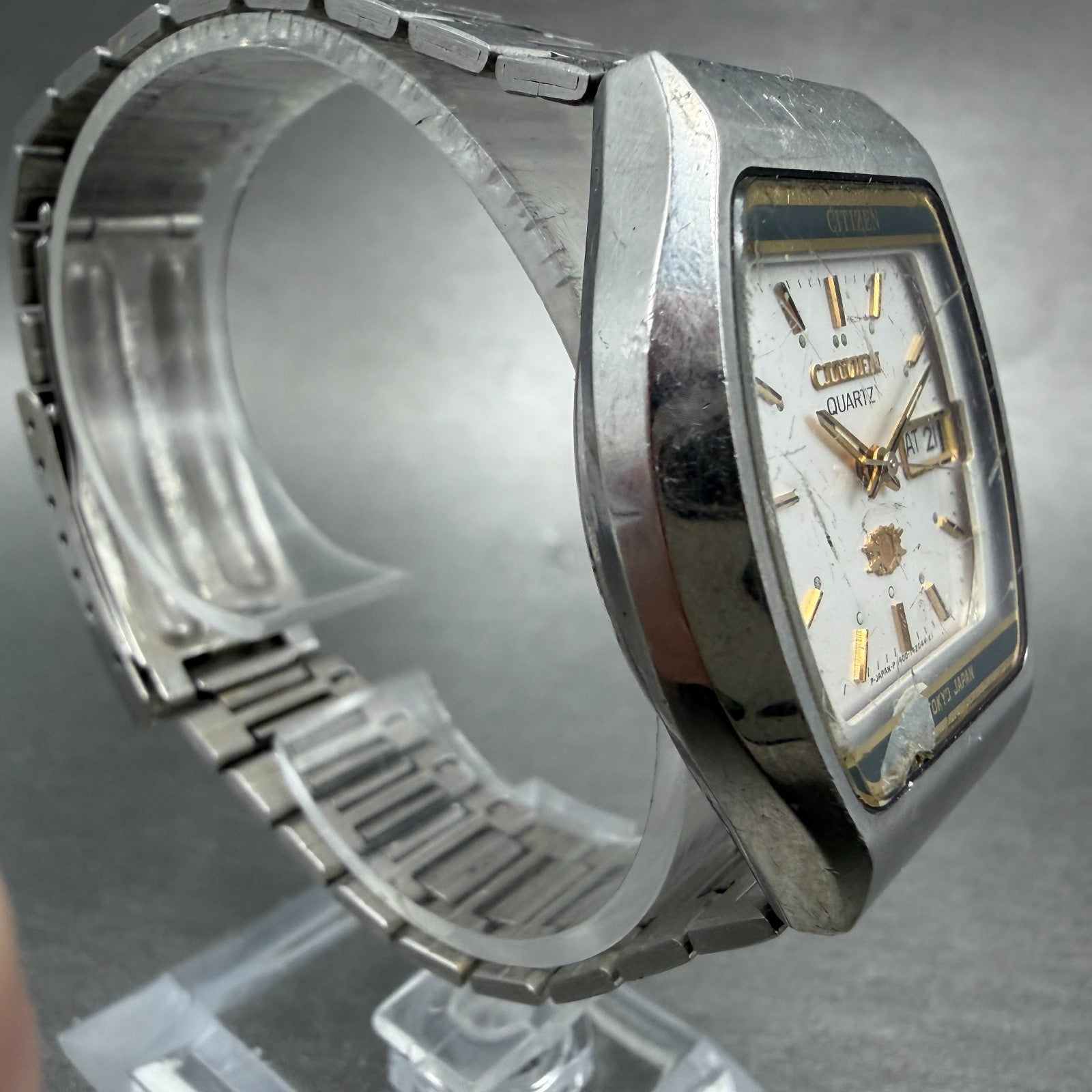 Citizen CQ Watch Men 34mm Silver Dial Two Tone Daydate 1400-140907 New Battery3