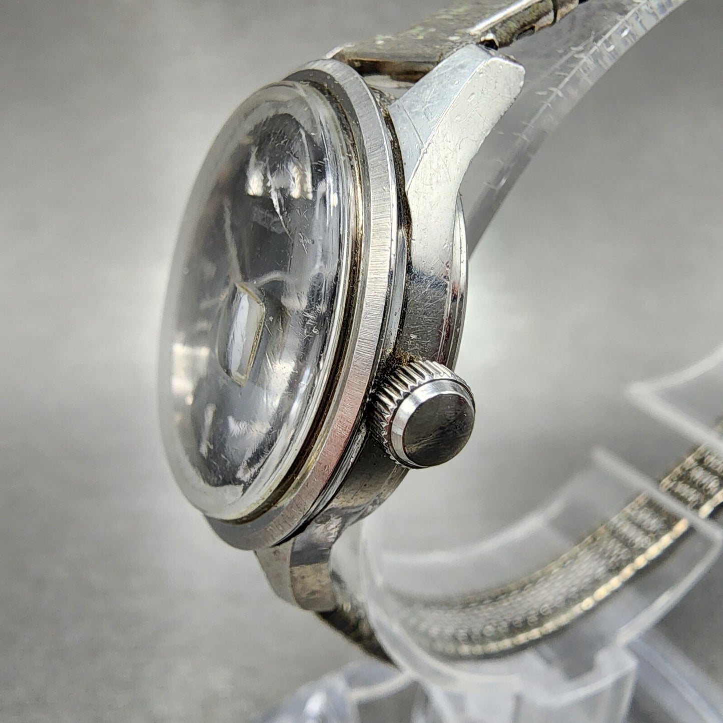 Seiko Watch Women 27mm Black dial Silver Tone Date Manual 21180340 Runs READ!!!2