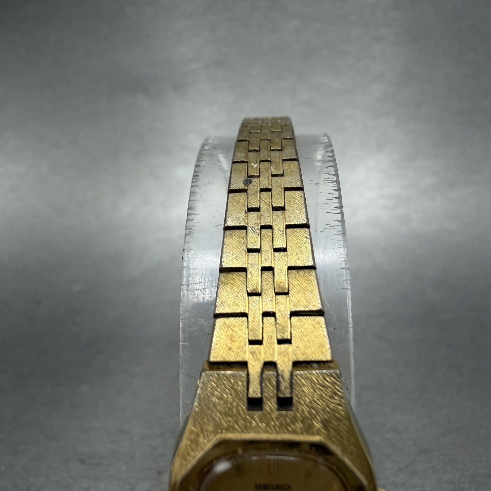 Seiko Watch Women 17mm Champagne Dial Gold Tone Rectangle 2C20-5749 New Batt ABD4