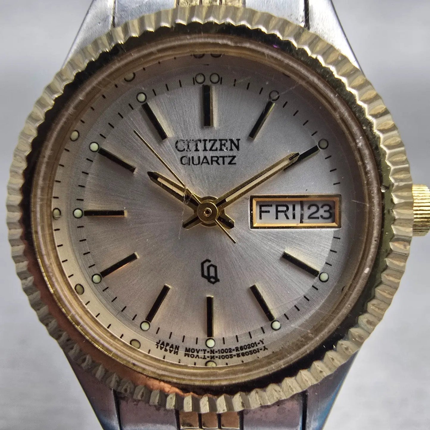 Citizen CQ Watch Women 25mm Silver Dial Two Tone Daydate 1002-R15119 New Battery1
