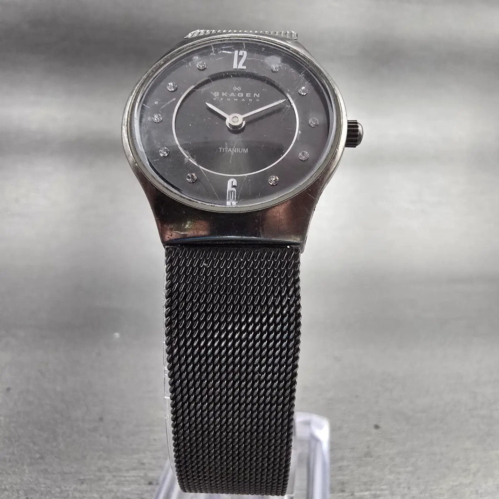 Skagen Slimline Watch Women 24mm Black Dial Titanium Round 233XSTTM New Battery5