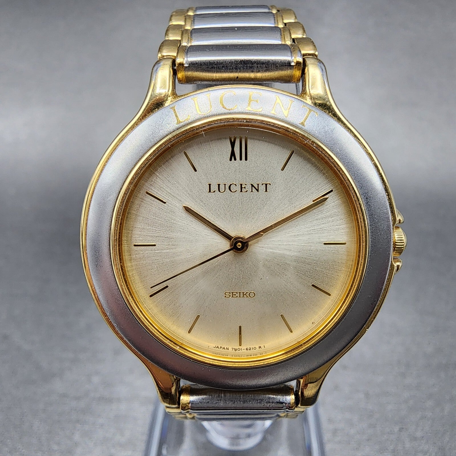 Seiko Lucent Watch Women 31mm Champagne Dial Two Tone Round 7N016160 New Batt1