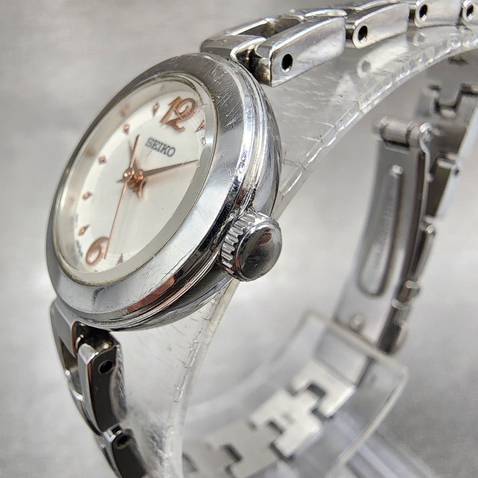 Seiko Watch Women 21mm White Dial Silver Tone Round 1N010PK0 New Battery2