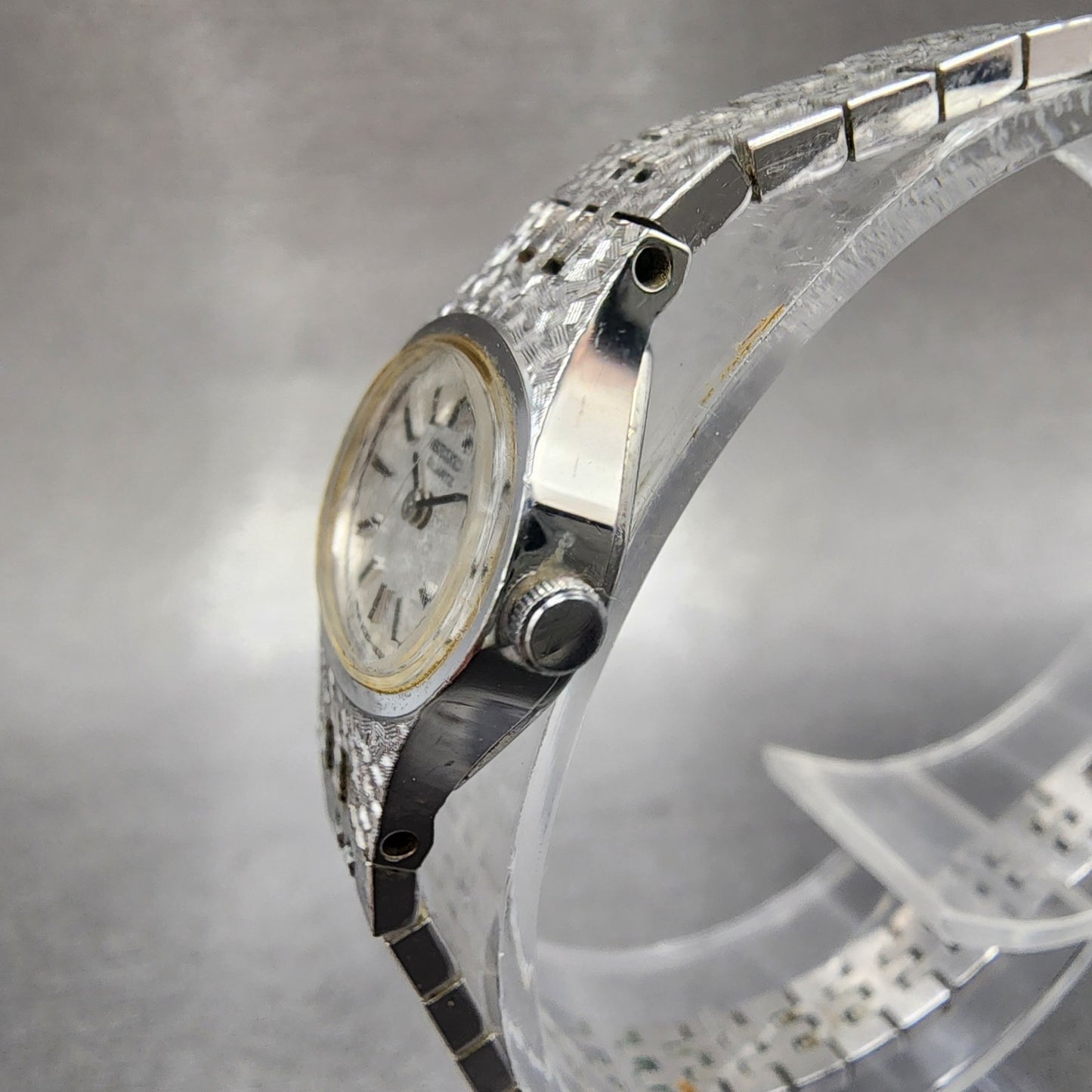 VTG Seiko Watch Women 17mm Silver Dial Silver Tone Oval 2C205759 New Battery2