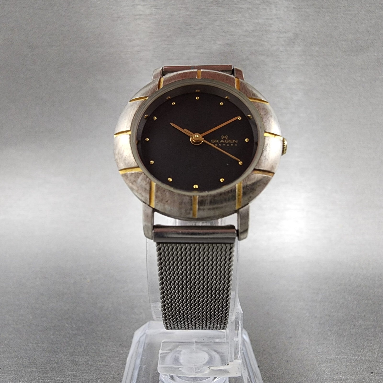 Skagen Watch Women 25mm Black Dial Two Tone Round 3SGSB Mesh Nand New Battery5