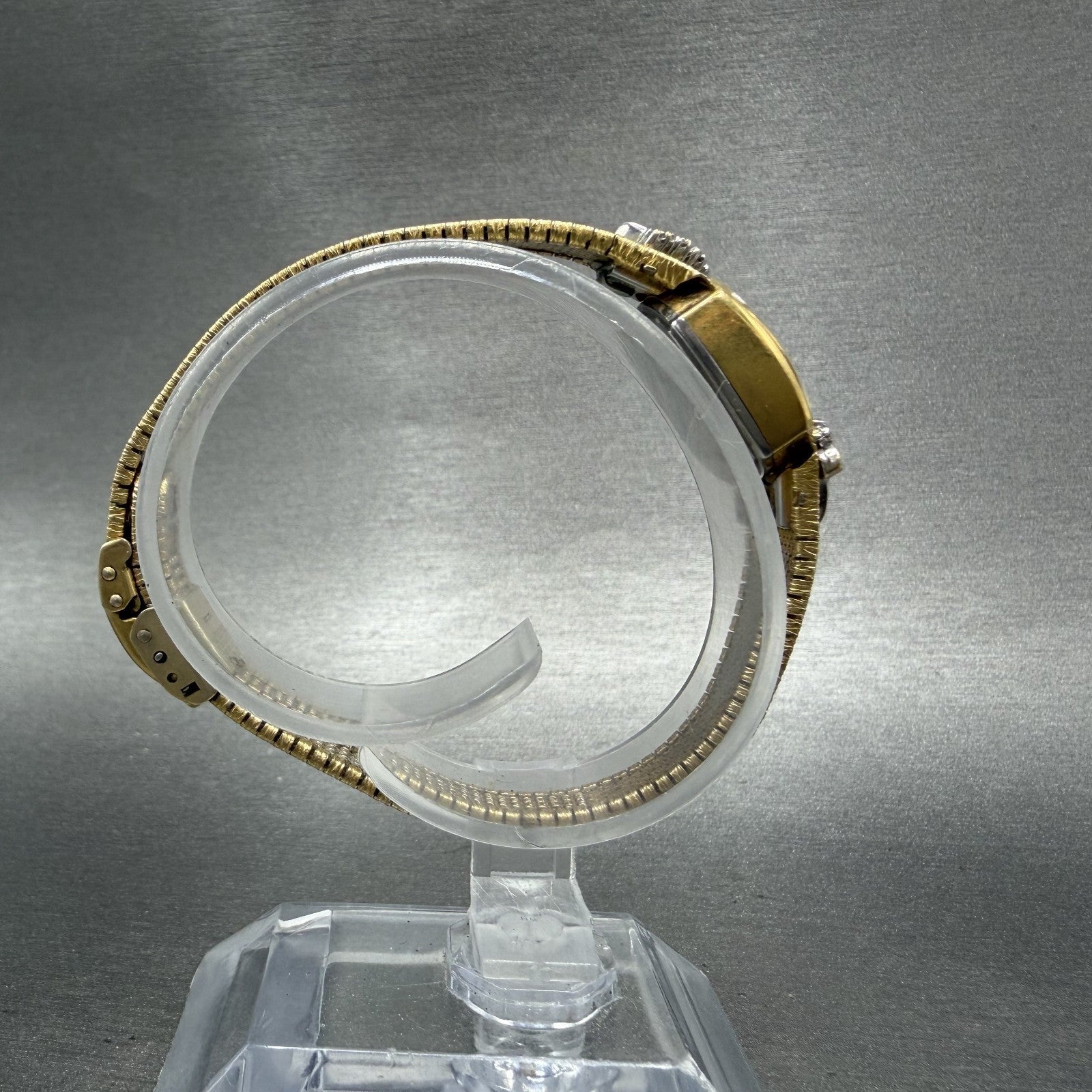 Elgin Watch Women 14mm Silver Dial Gold Tone Oval Diamond Accents New Battery8