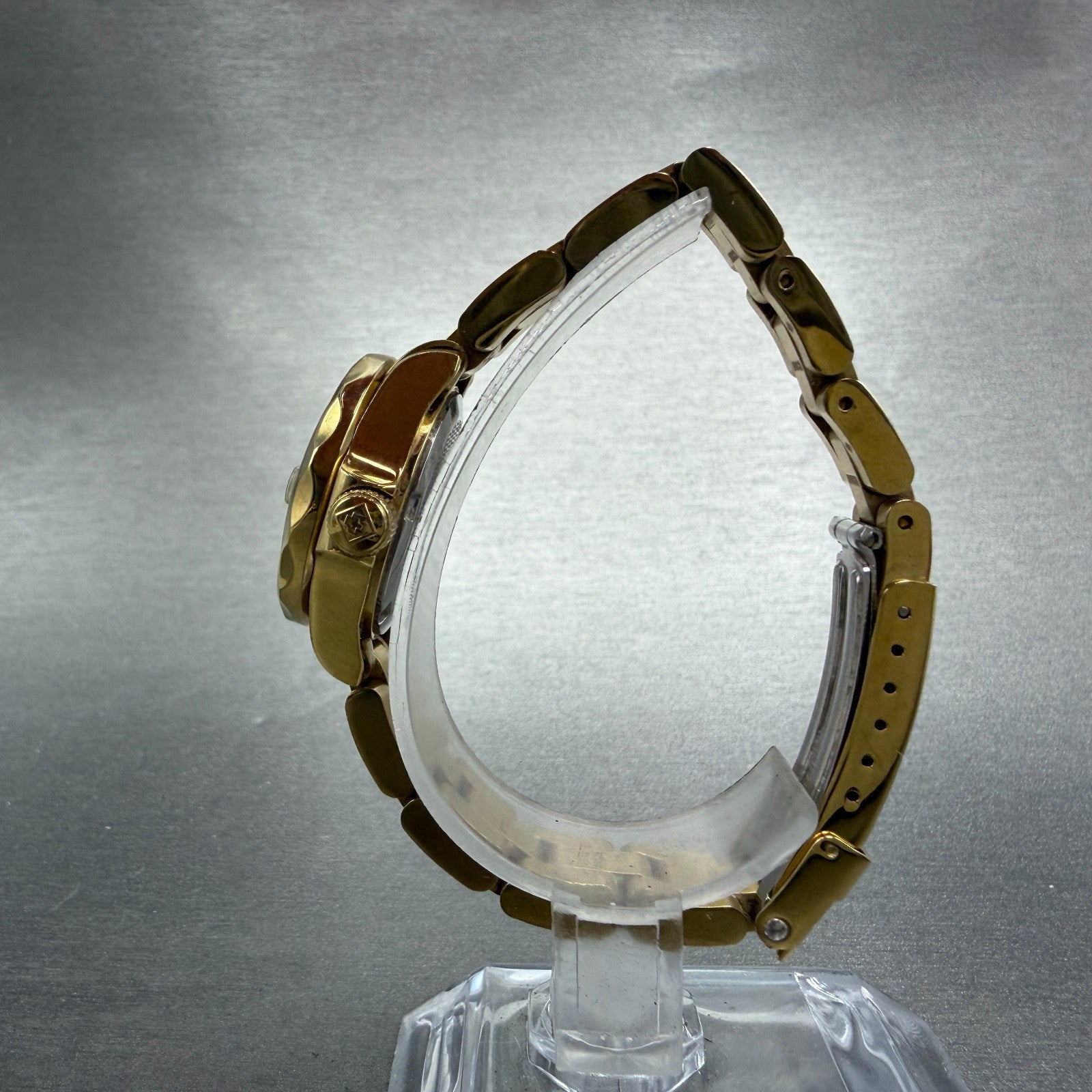 Invicta Pro Diver Watch Women 25mm Champagne Dial Gold Tone Date 14987 New Batt6