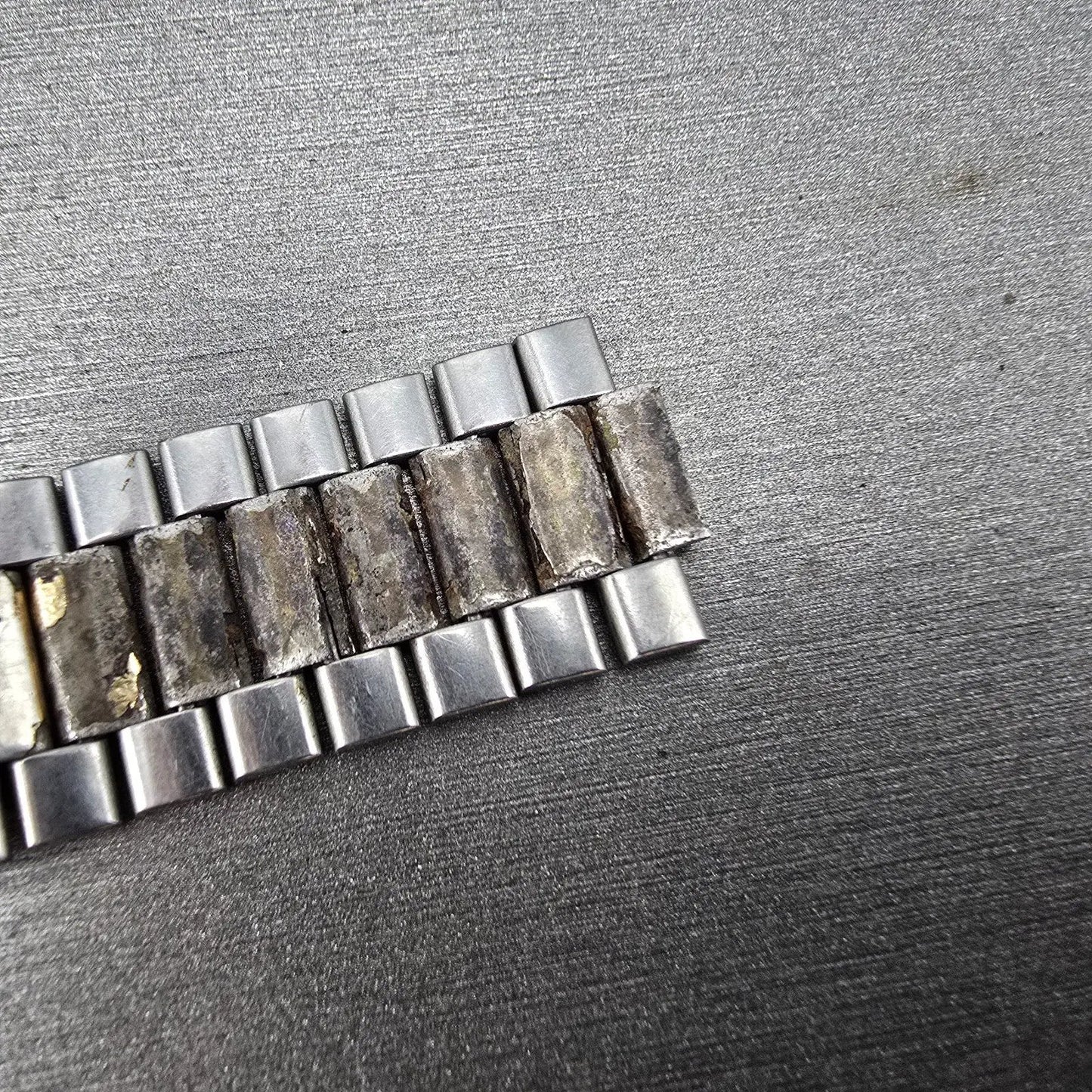 Seiko SQ Bracelet 20mm Stainless Steel Two Tone Tri Folding Clasp Vintage Z2784