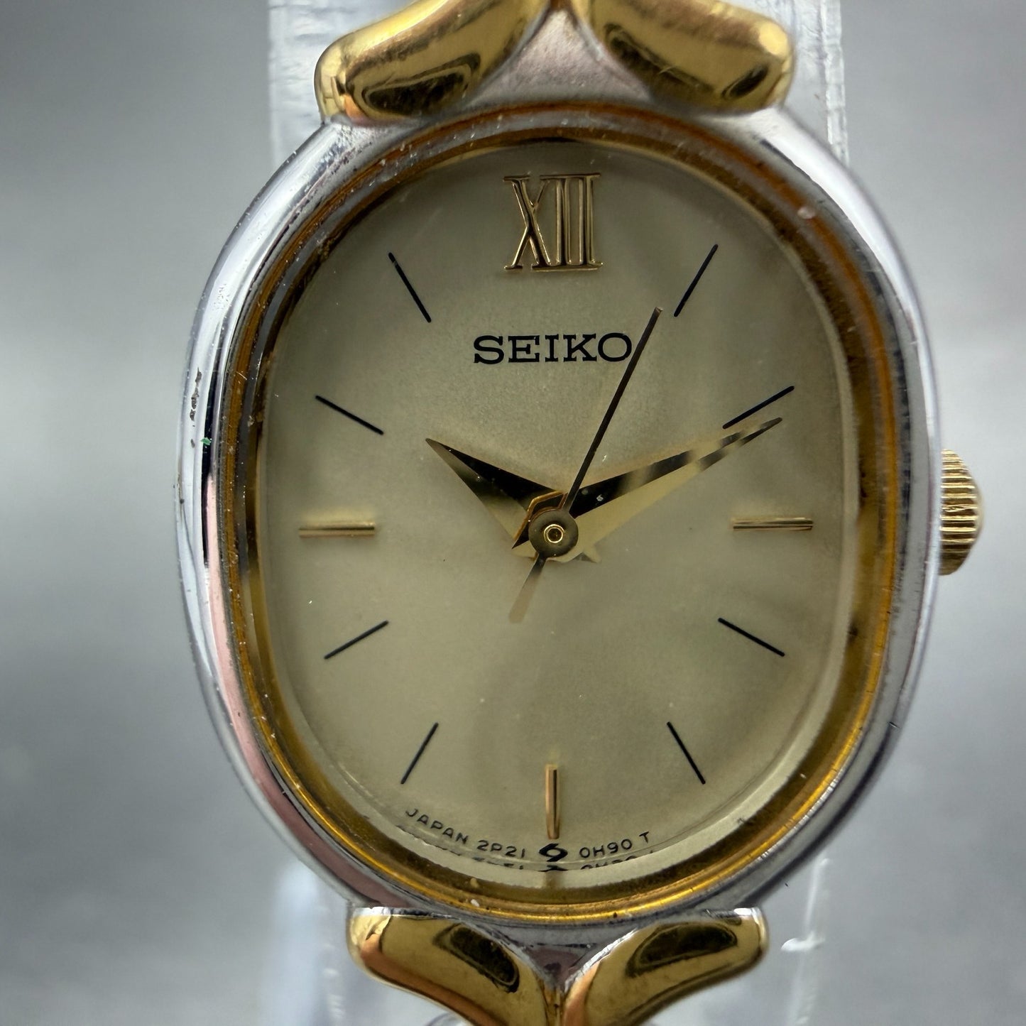 Seiko Watch Women 17mm Champagne Dial Two Tone Oval 2P21-5D00 New Battery1