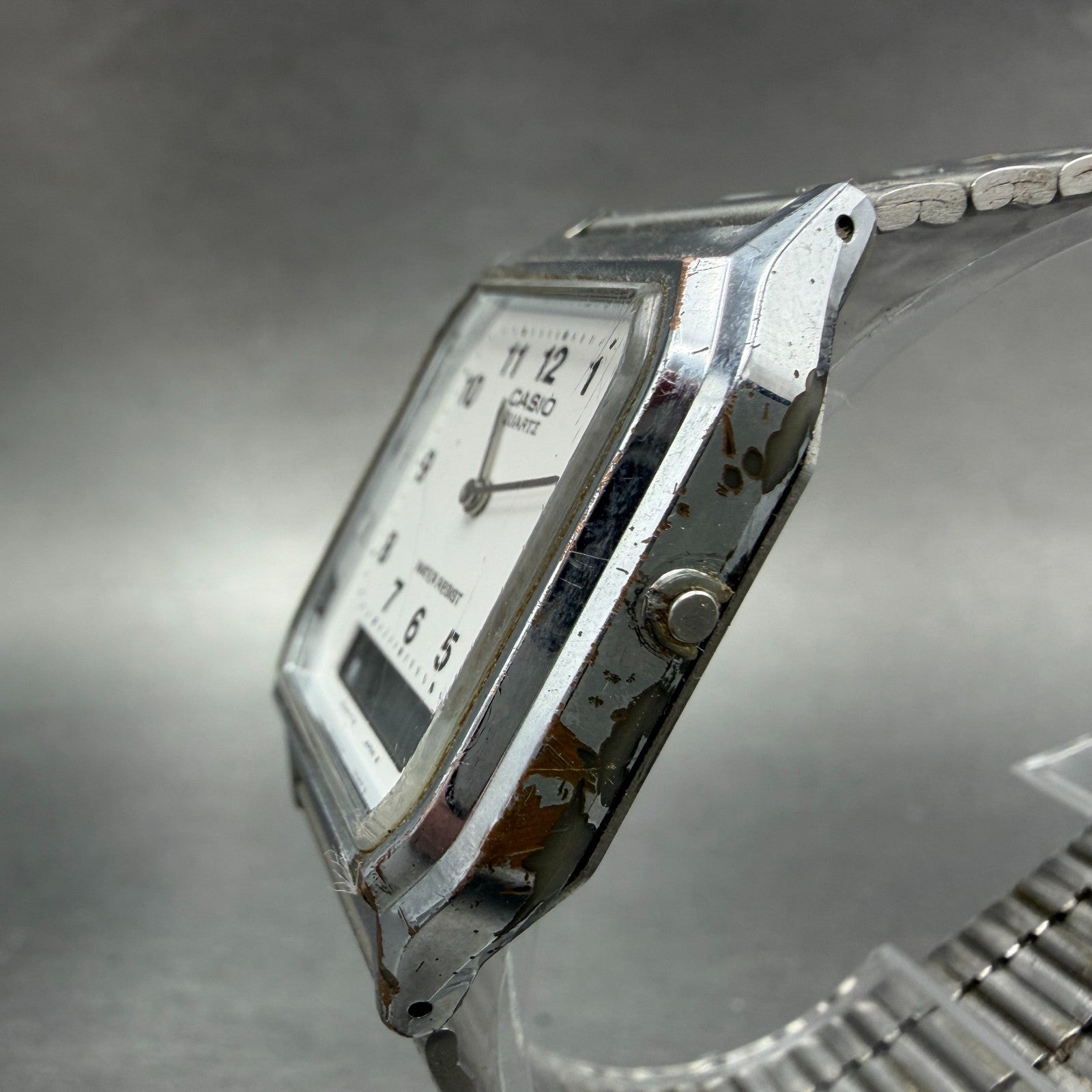 Casio AQ-230 Watch Men 30mm White Dial Silver Tone Alarm Chrono New Battery KL2