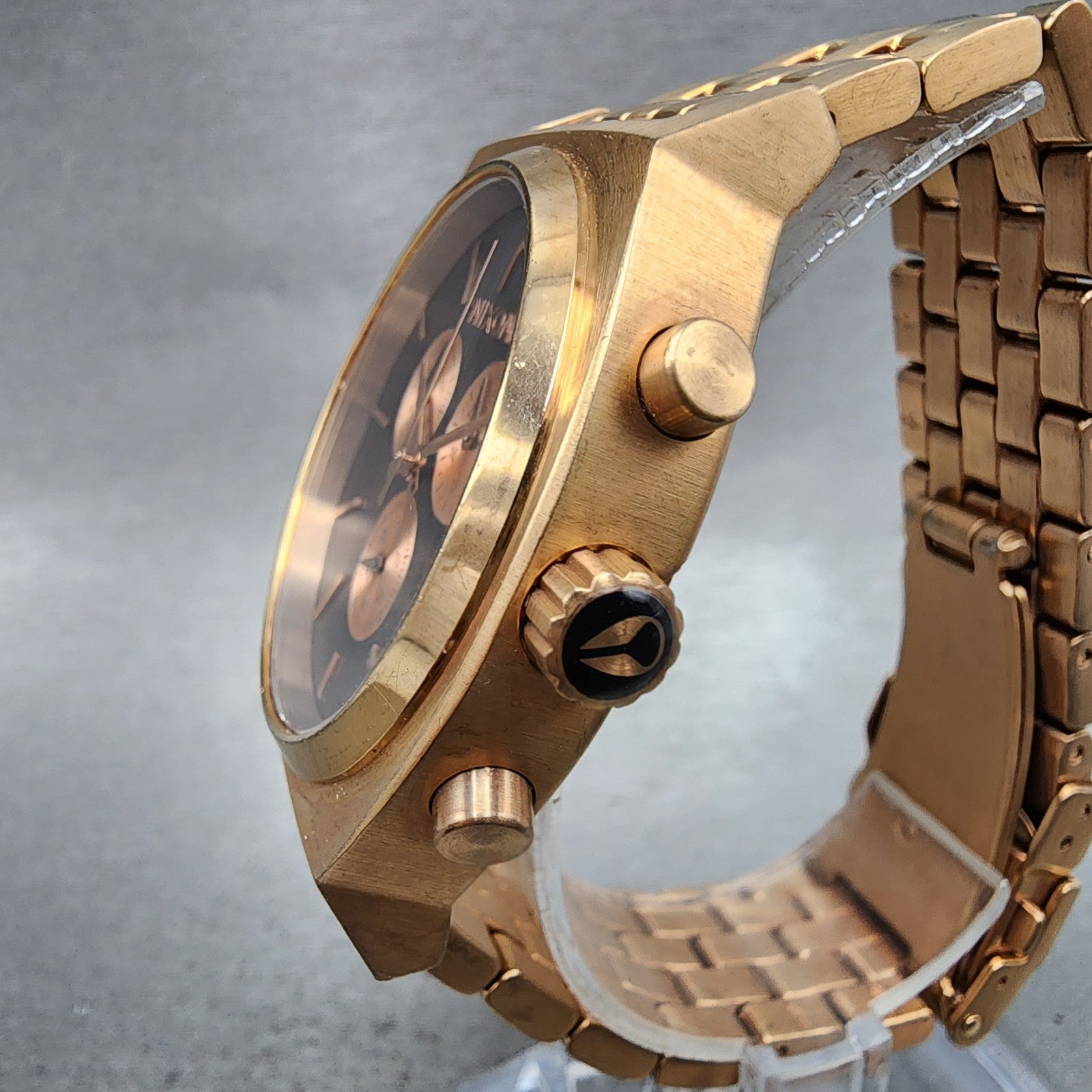 Nixon Time Teller Chrono Watch Women 39mm Gray Dial Rose Gold Tone Date New Batt2