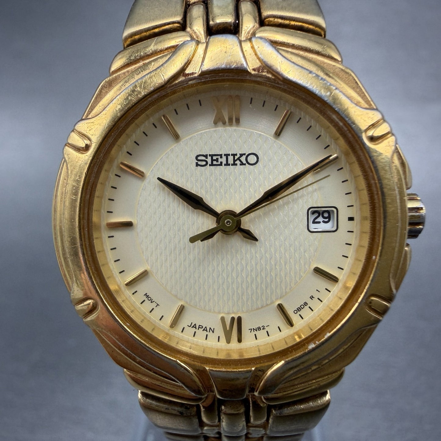Seiko Watch Women 26mm Champagne Dial Gold Tone Date Round 7n82-0at0 New Battery1