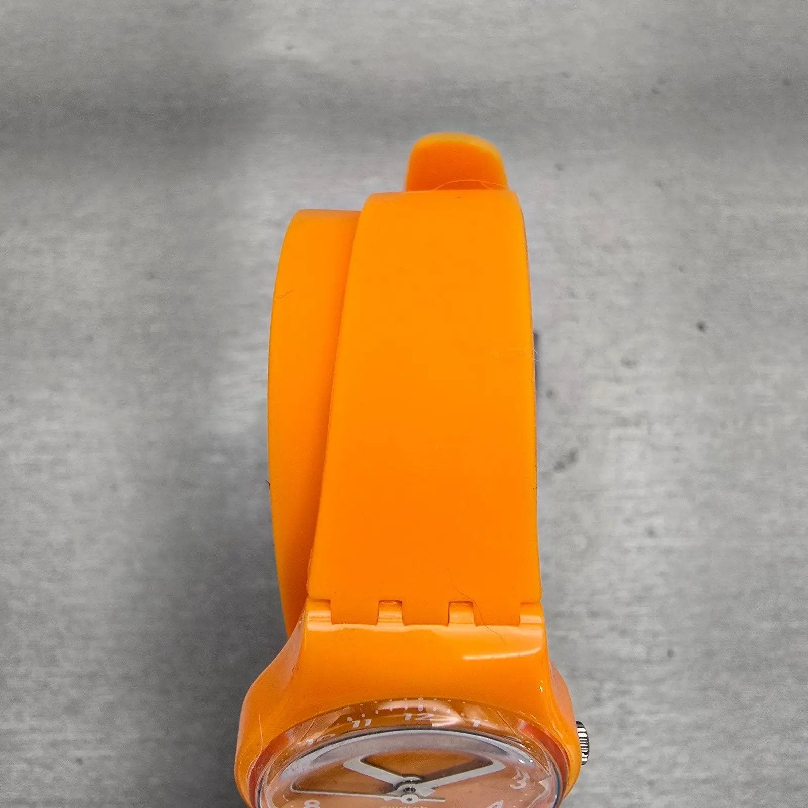 Swatch Abricot Watch Women 25mm Orange Dial Orange Tone Round LO104 New Battery4