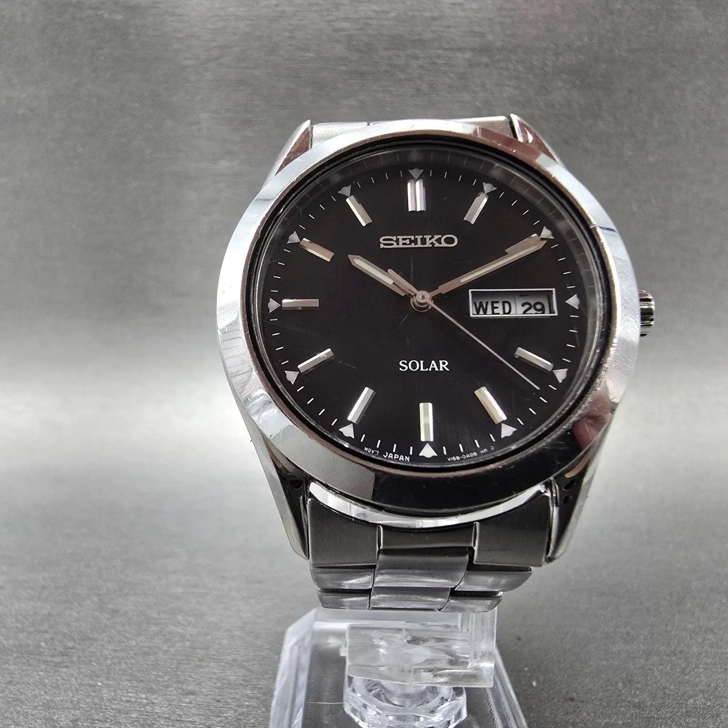 Seiko Solar Watch Men 37mm Black Dial Silver Tone Daydate Round V158-0AB0 Runs10