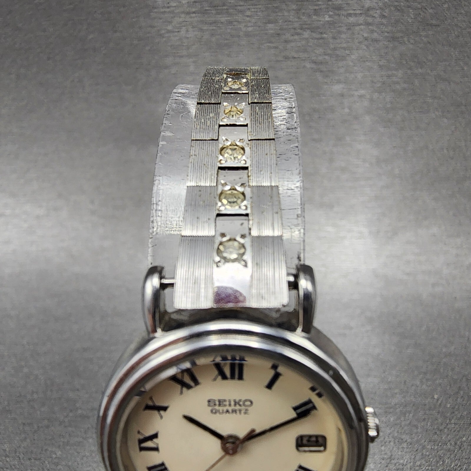 Seiko Watch Women 24mm White Dial Silver Tone Date Round 34220020 New Battery4