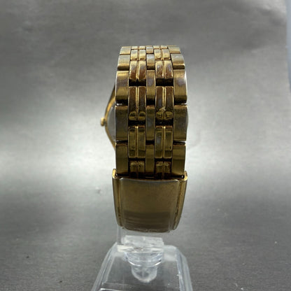Seiko Sports 50 Watch Men 37mm Silver Dial Gold Tone Date 7N42-8079 New Battery77
