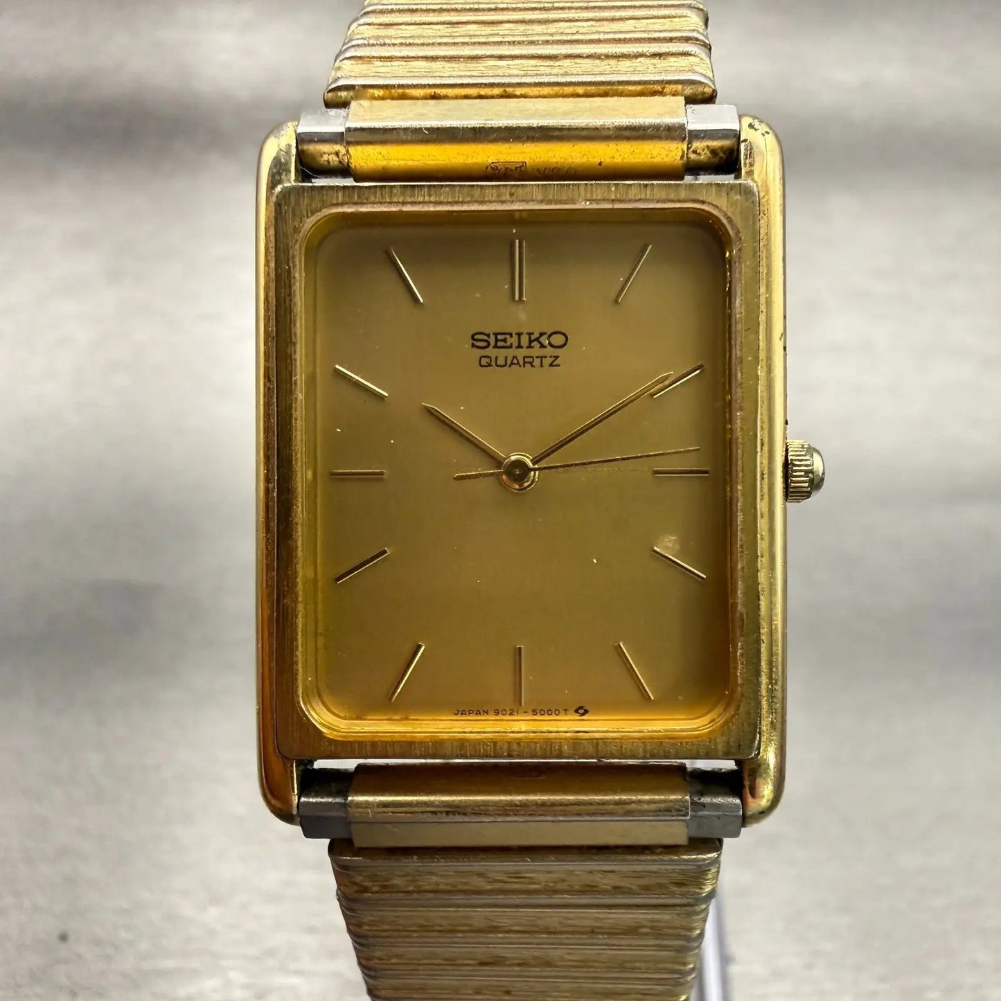 Seiko Watch Men 25mm Gold Dial Gold Tone Rectangle 9021-5009 New Battery Vintage0