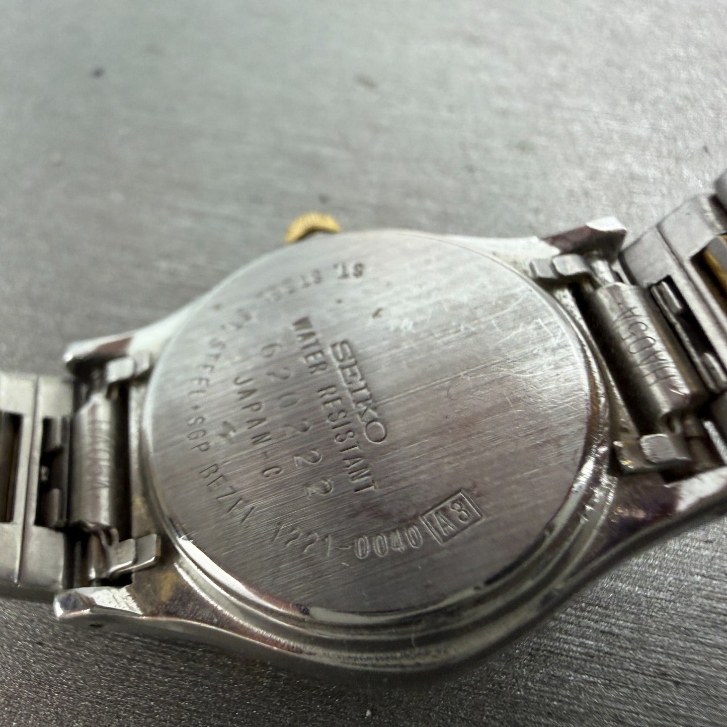 Seiko Watch Women 23mm White Dial Two Tone Round 1221-0040 New Battery Vintage9