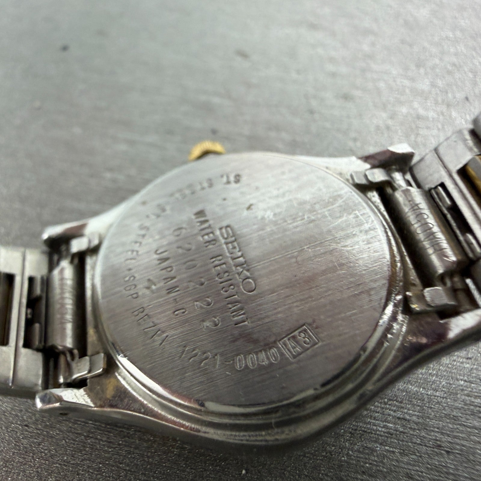 Seiko Watch Women 23mm White Dial Two Tone Round 1221-0040 New Battery Vintage9
