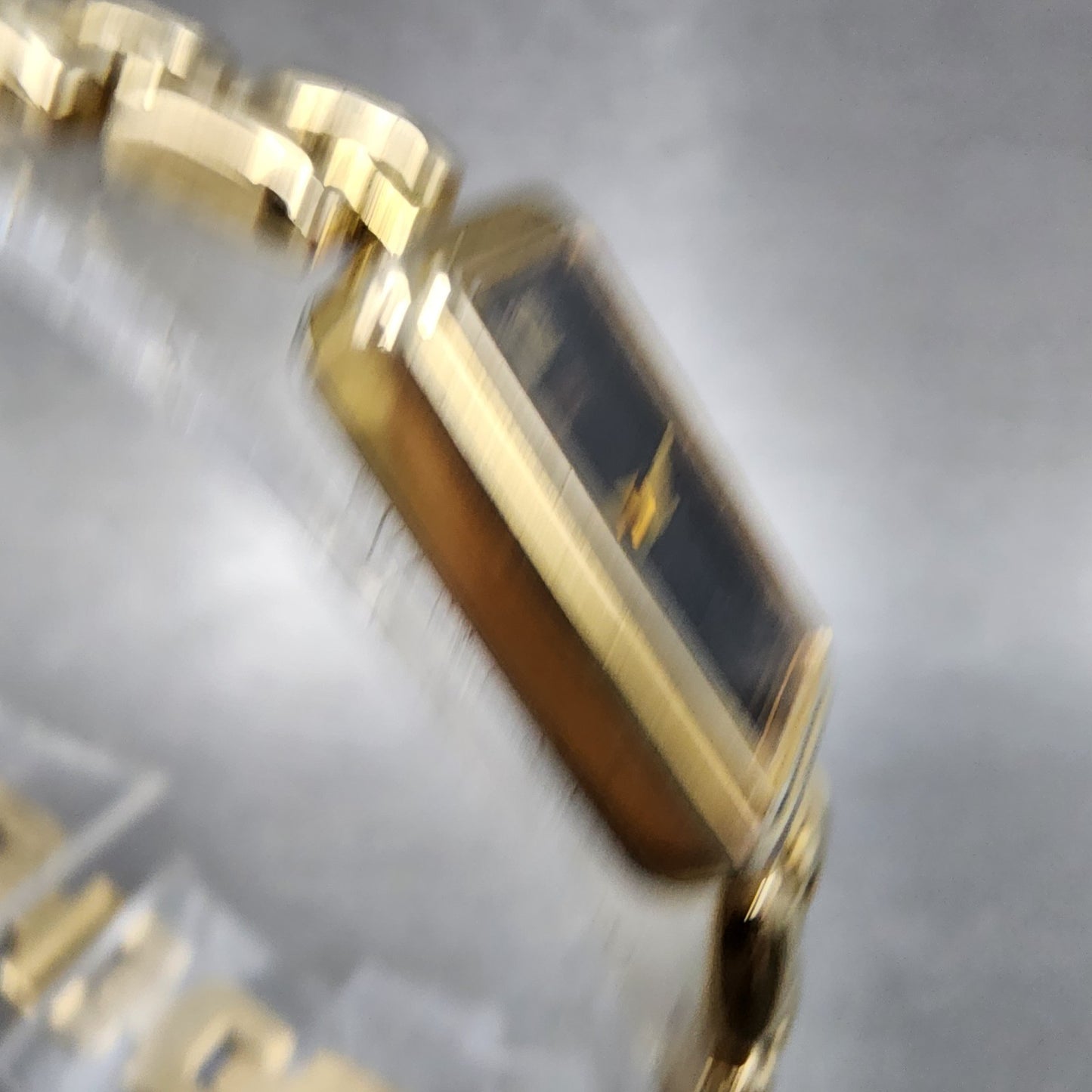 Citizen Tank Watch Women 13mm Black Dial Gold Tone Rectangle New Battery3