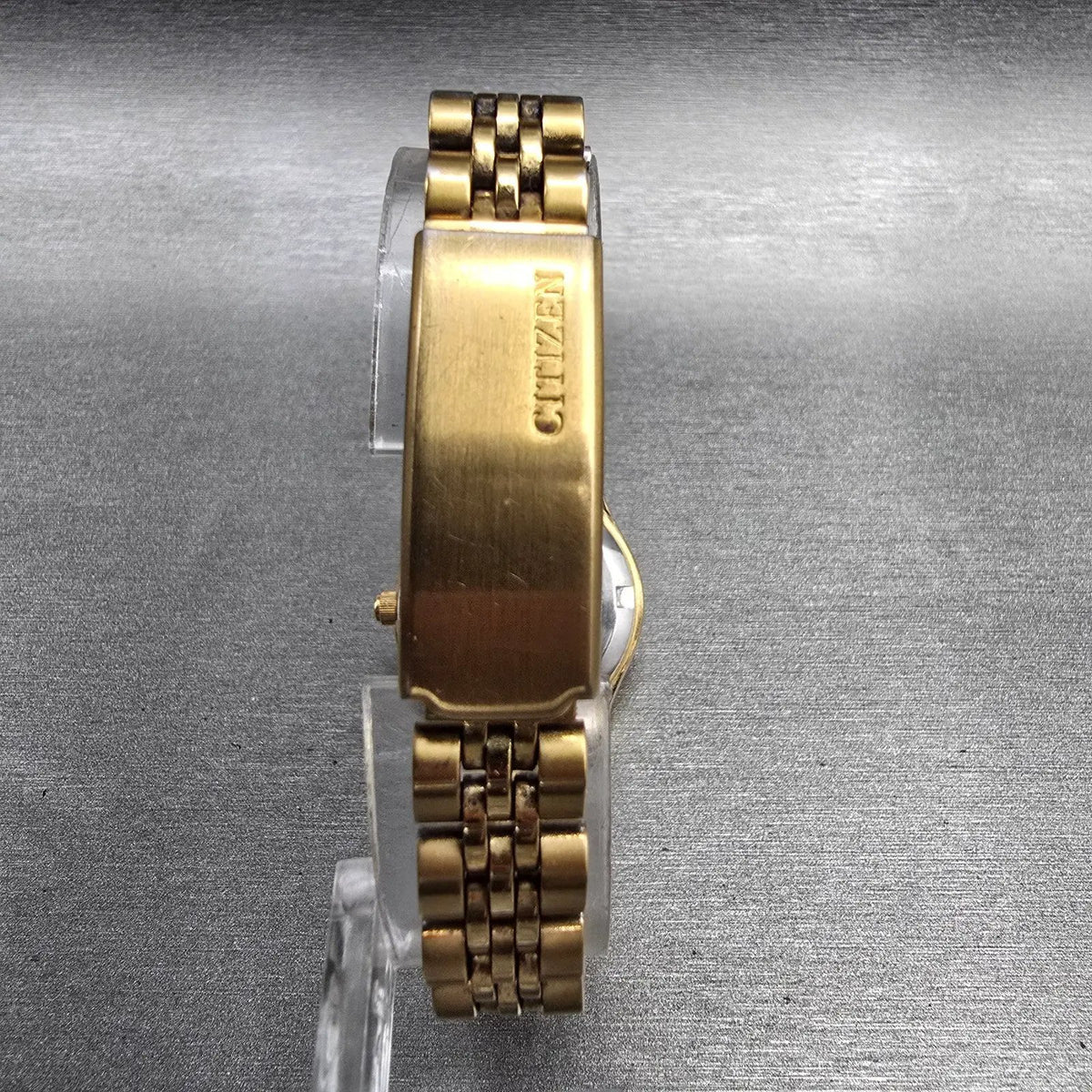 Citizen CQ Watch Women 25mm MOP Dial Gold Tone Daydate 1012-R15101 New Battery 67