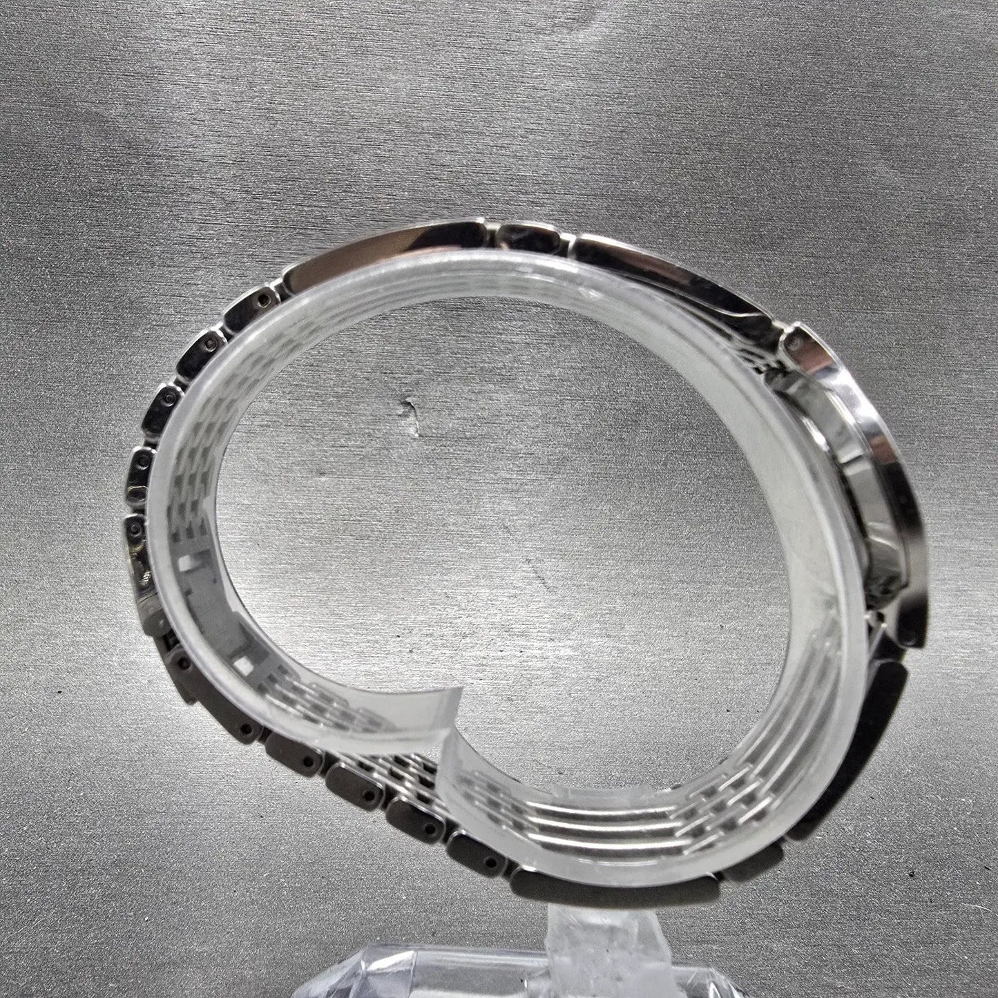 Movado Esperanza Watch Women 23mm Black Dial Two Tone Round 84-25-811.4 New Batt8