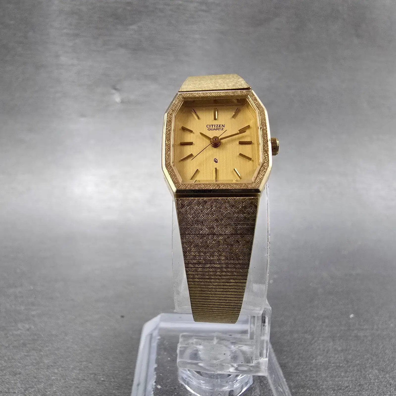 Citizen CQ Watch Women 17mm Champagne Dial Gold Tone 2931-291727 New Battery6