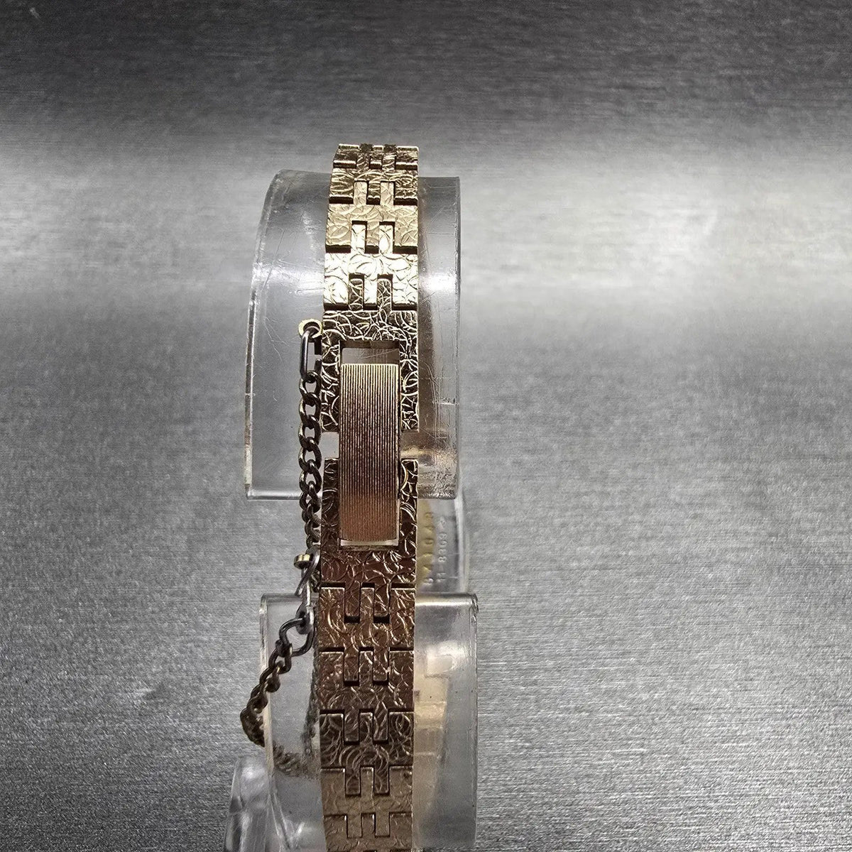 Seiko Watch Women 16mm Cream Dial Gold Tone Oval 11-8309 Manual Wind Vintage7