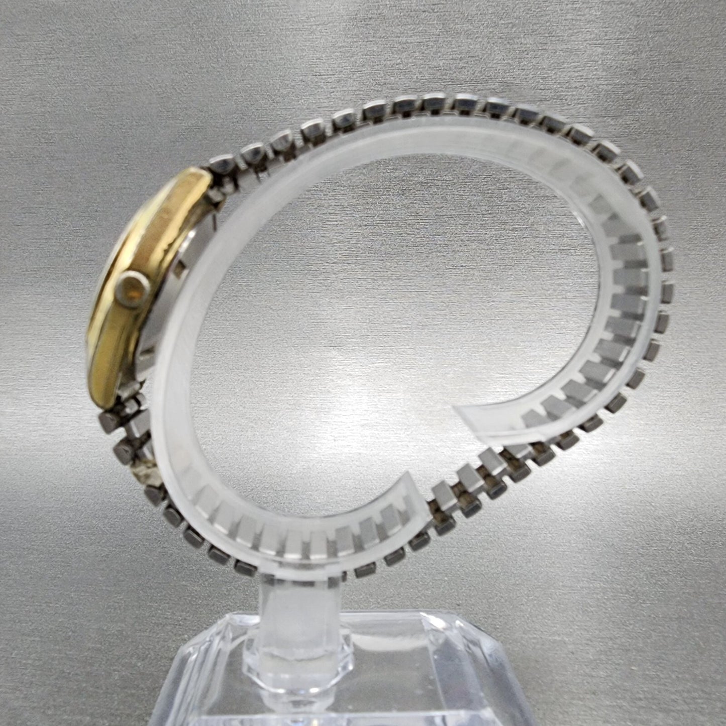 VTG Seiko Watch Women 26mm Cream Dial Gold Tone Daydate Round 26230100 New Batt6