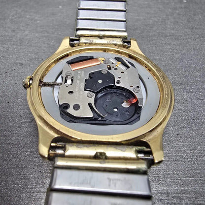 Seiko 5Y23A Quartz Movement Works Daydate W/Case And Hands Vintage3