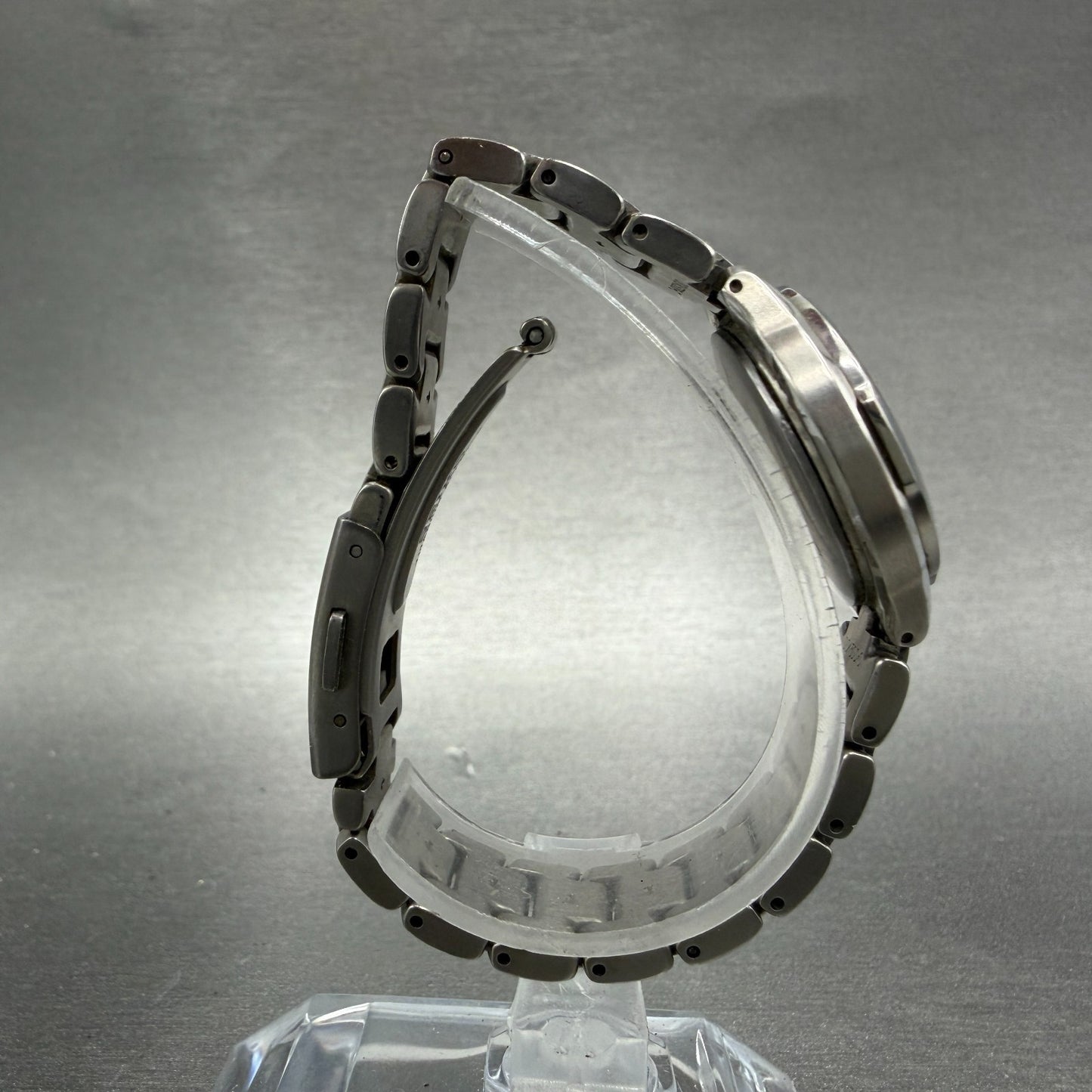 Seiko Spirit Watch Women 25mm Silver Dial Titanium Date 7N82-0380 New Battery8