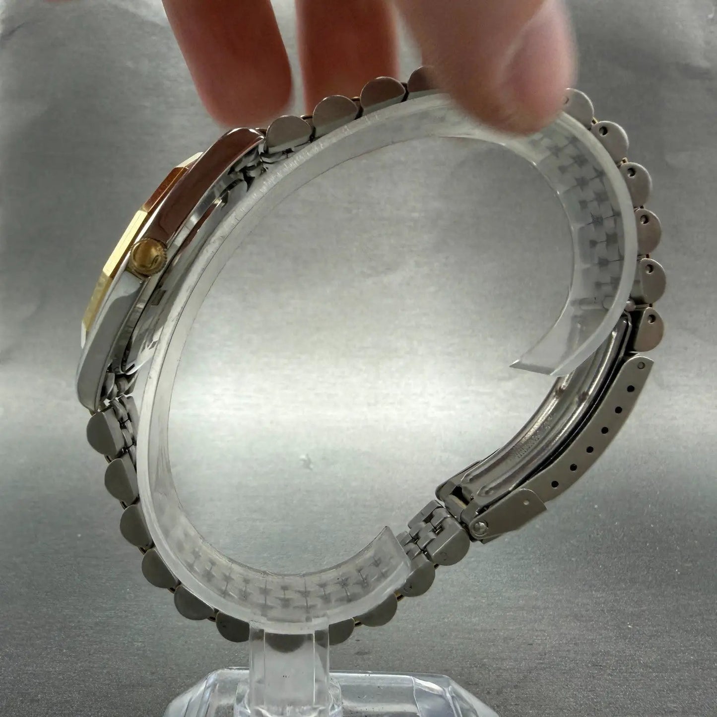 48250384