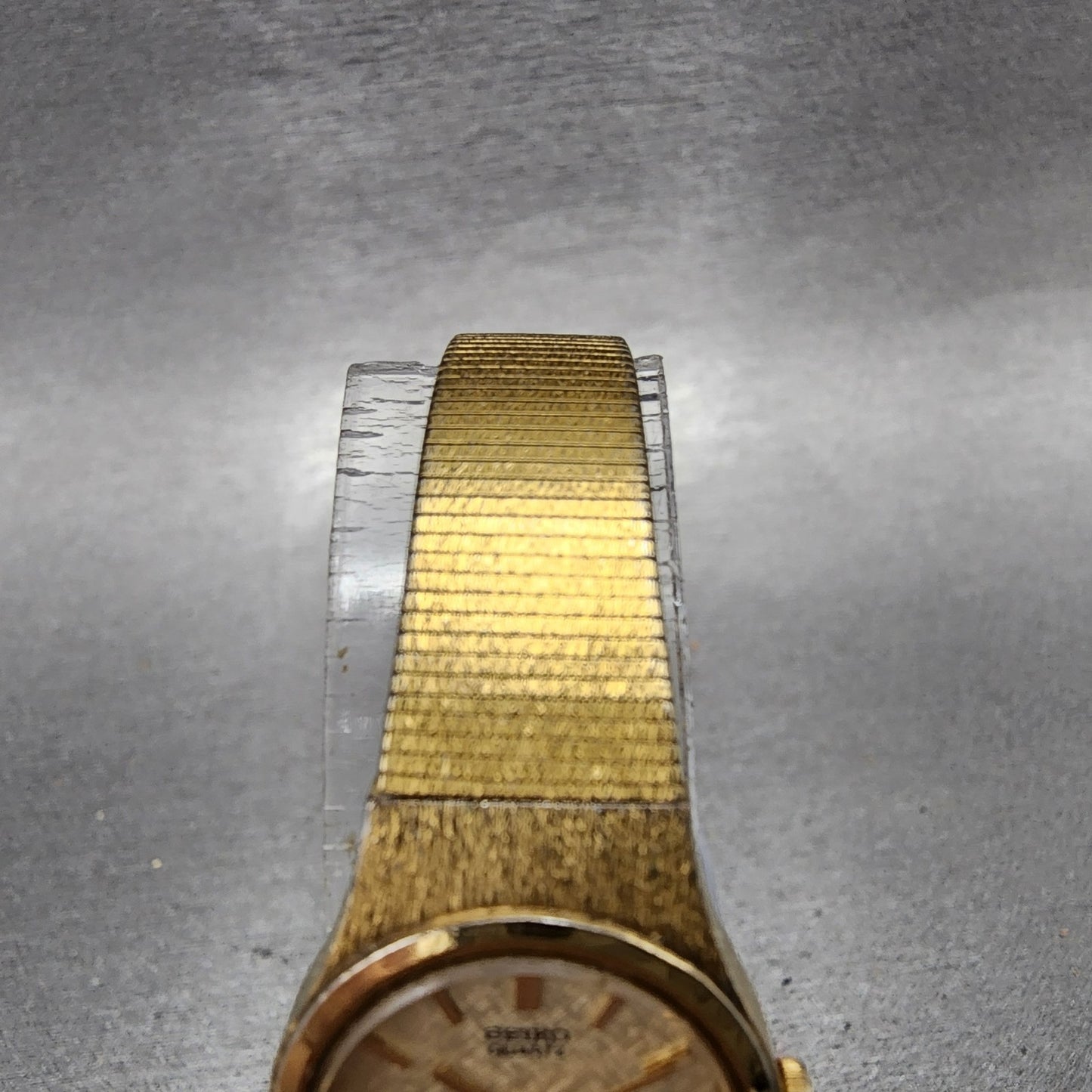 Seiko Watch Women 18mm Champagne Dial Gold Tone Round 2y000019 New Battery4
